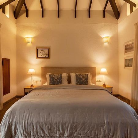 Wander Beyond By Stayvista - Featuring A Bali-Themed Abode And A Refreshing Swimming Pool 阿里巴格 外观 照片