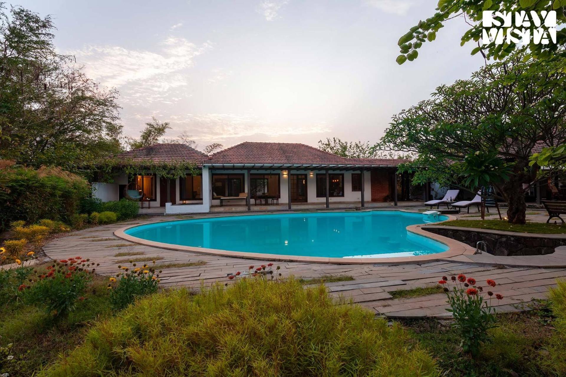 Wander Beyond By Stayvista - Featuring A Bali-Themed Abode And A Refreshing Swimming Pool 阿里巴格 外观 照片